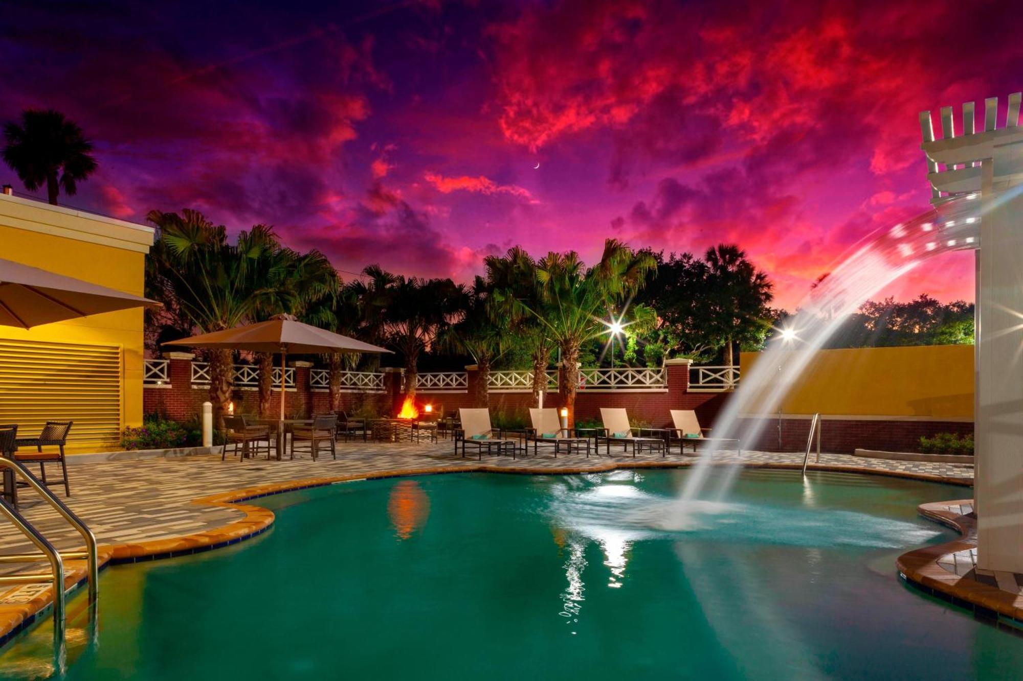 Courtyard By Marriott Deland Historic Downtown Hotel Kültér fotó
